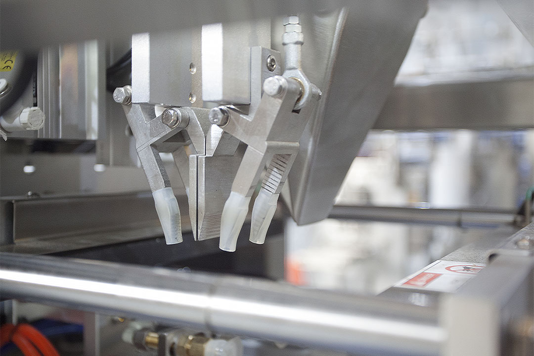 DRIED FOOD PACKAGING PROCESS