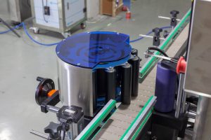 High-Speed Automatic Round Bottle Labeling Machine