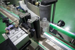 Automatic Round Bottle Labeling Machine