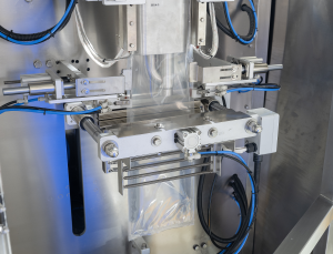 LKV-420L Liquid Sauce Four-Side Seal Packaging Machine