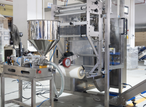 LKV-420L Liquid Sauce Four-Side Seal Packaging Machine