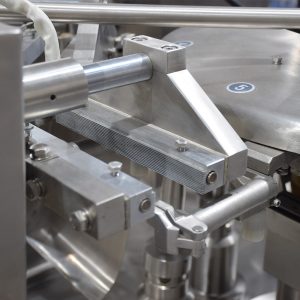 Powder/Liquid/Powder Rotary Multi-Function Doypack Machine